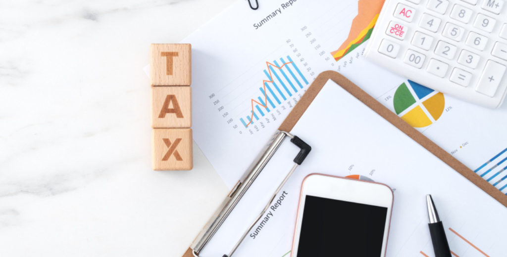 The Benefits of Hiring a Professional Tax Service Company